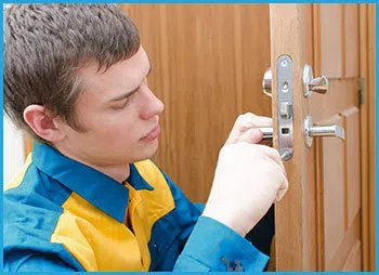 Lock Locksmith Services Boston, MA 617-294-6214 - 5-lock-opening